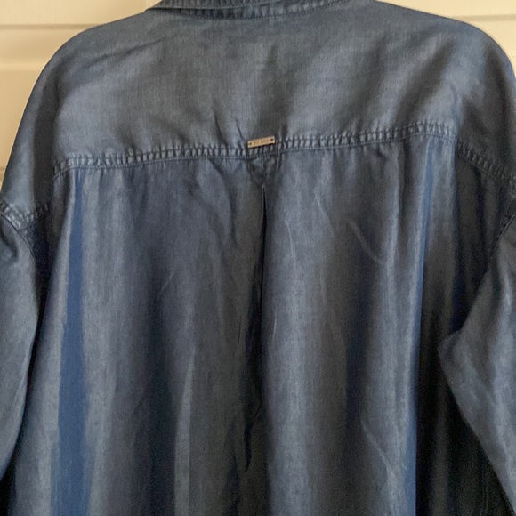 Prana Blue Updrift Denim Tencel Chambray XL pit to pit 23" back length 30" - Picture 4 of 6